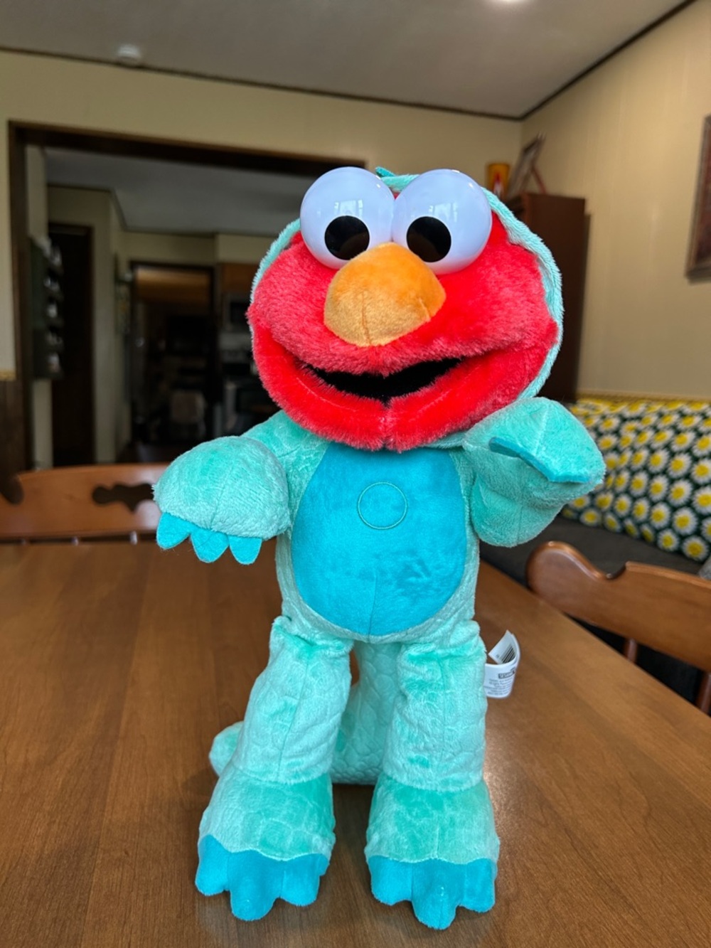 Sesame Street Elmo Dino Stomp Dancing
